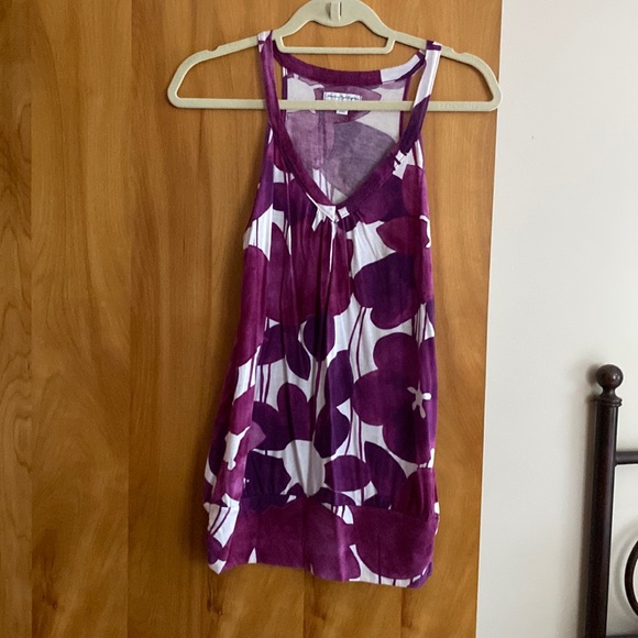 American Eagle Outfitters Tops - American Eagle flowered tank